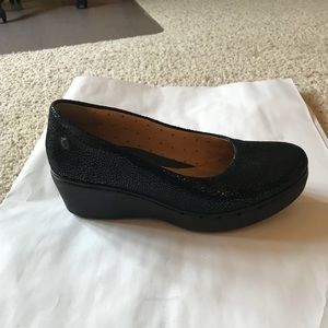 Clarks Artisan black wedge shoe